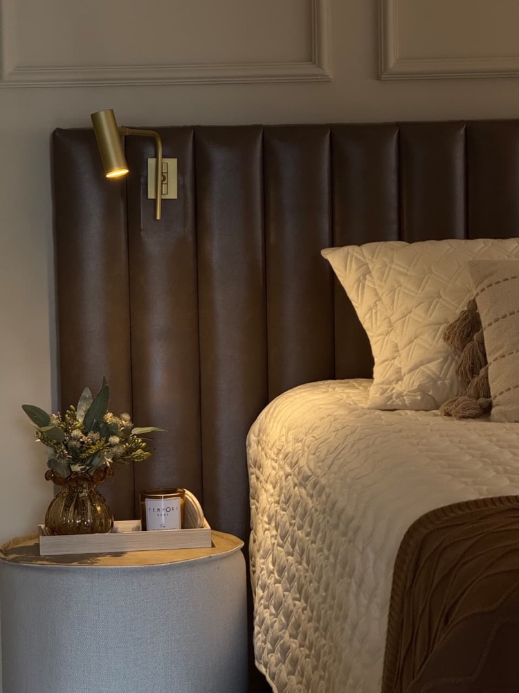 Detalhe de ambiente decorado pela Ravello, cabeceira e acabamentos